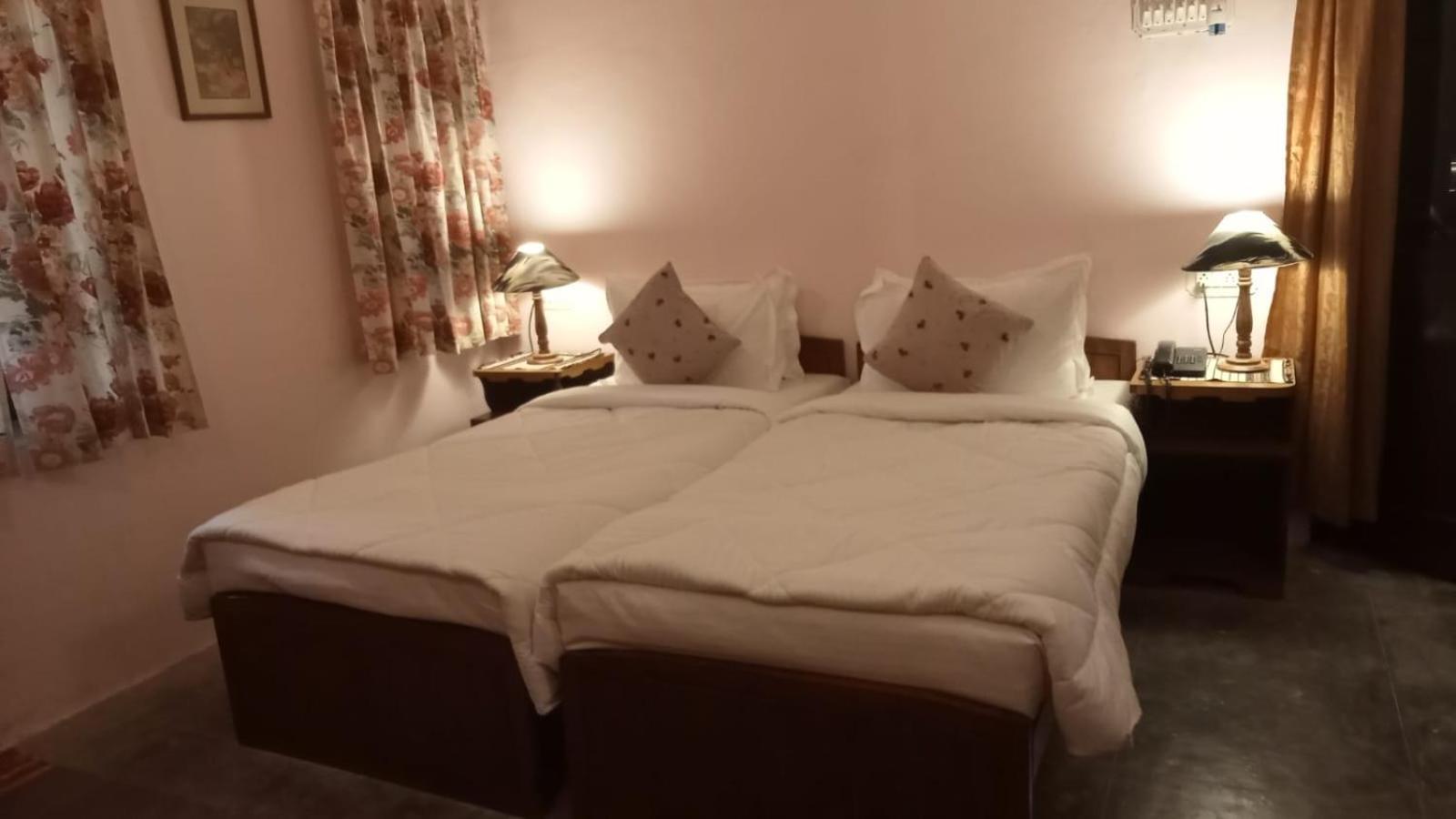 Sankhu Niwas Hotel Bikaner Quarto foto
