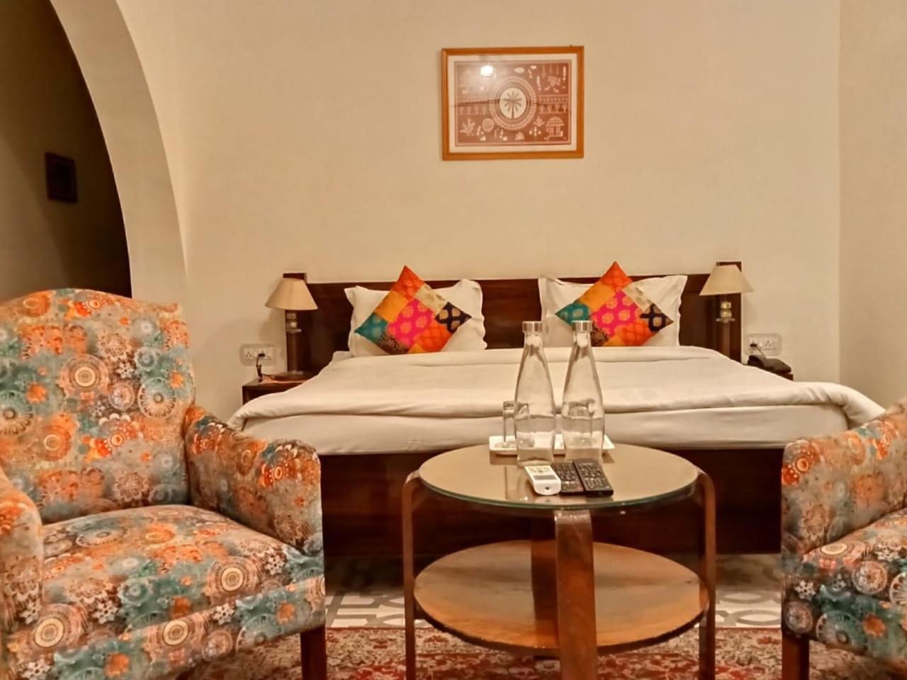 Sankhu Niwas Hotel Bikaner Quarto foto